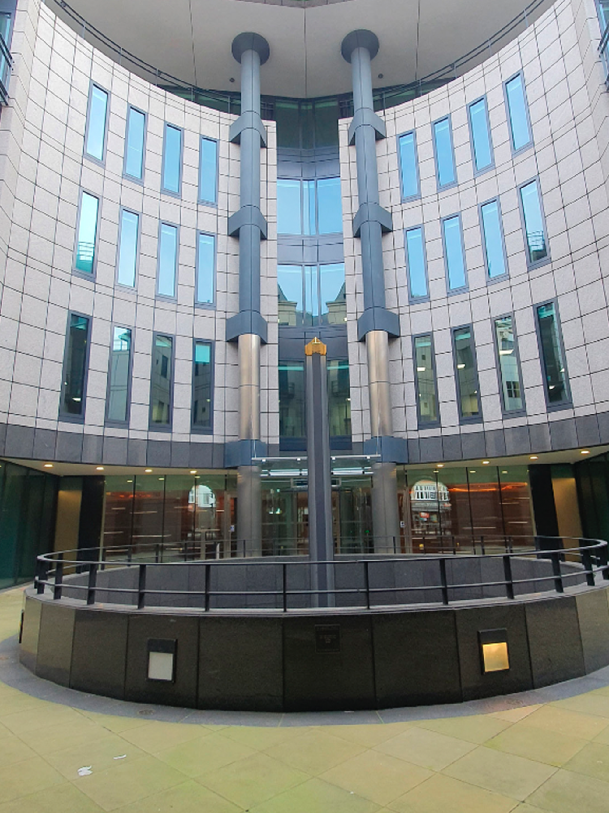 65 Fleet Street Courtyard Entrance
